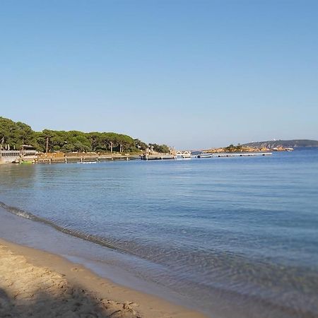 Villa Home Holiday A Cala Rossa 里奇 外观 照片