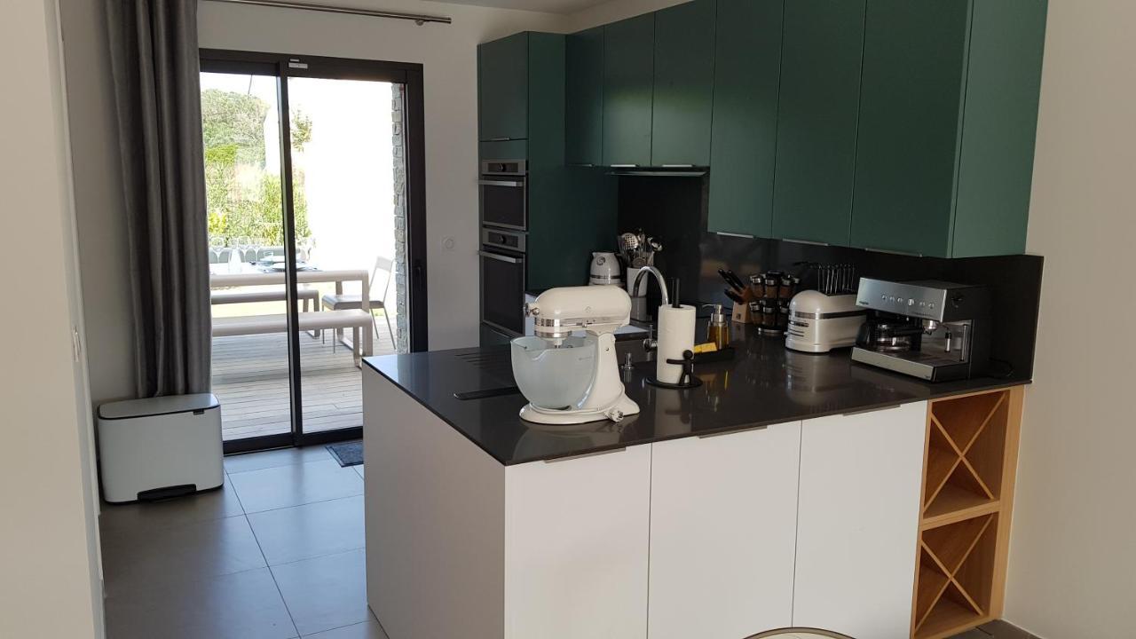 Villa Home Holiday A Cala Rossa 里奇 外观 照片