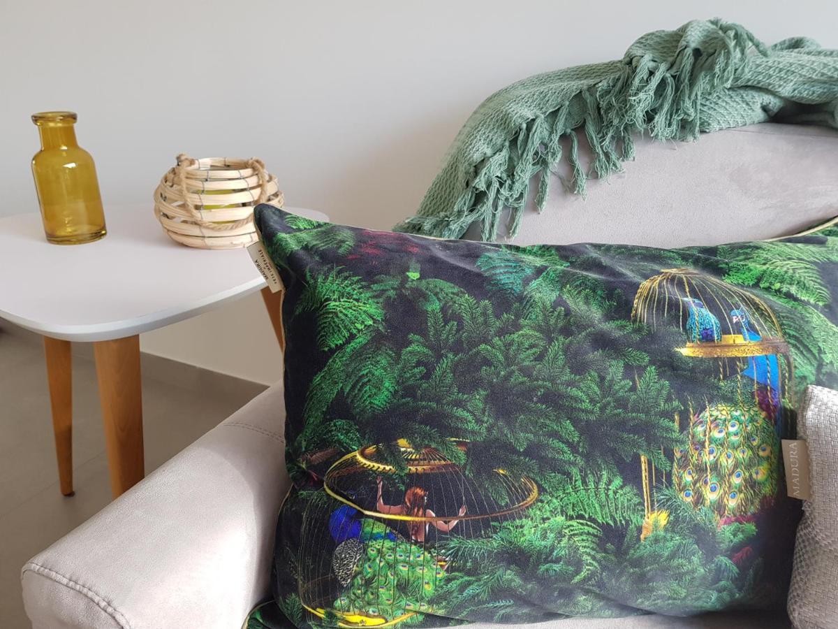 Villa Home Holiday A Cala Rossa 里奇 外观 照片