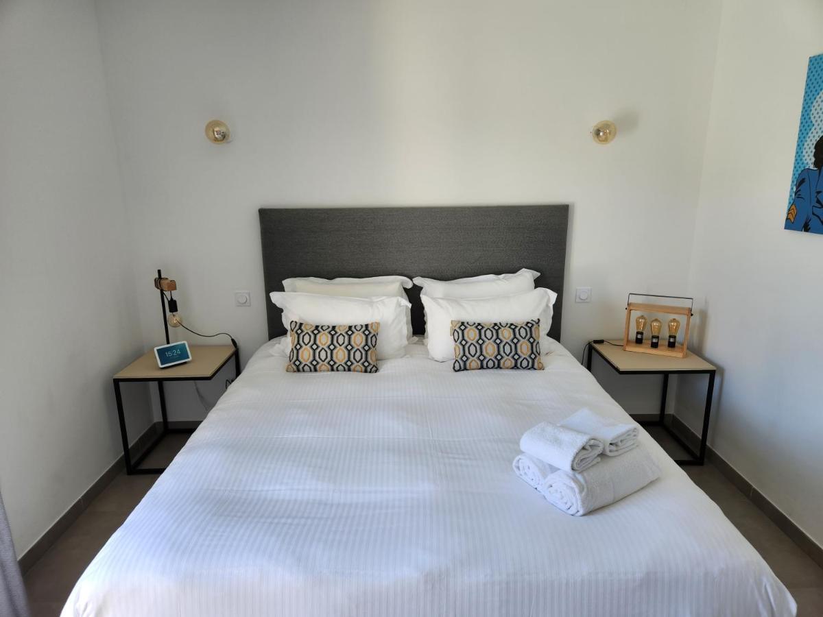 Villa Home Holiday A Cala Rossa 里奇 外观 照片