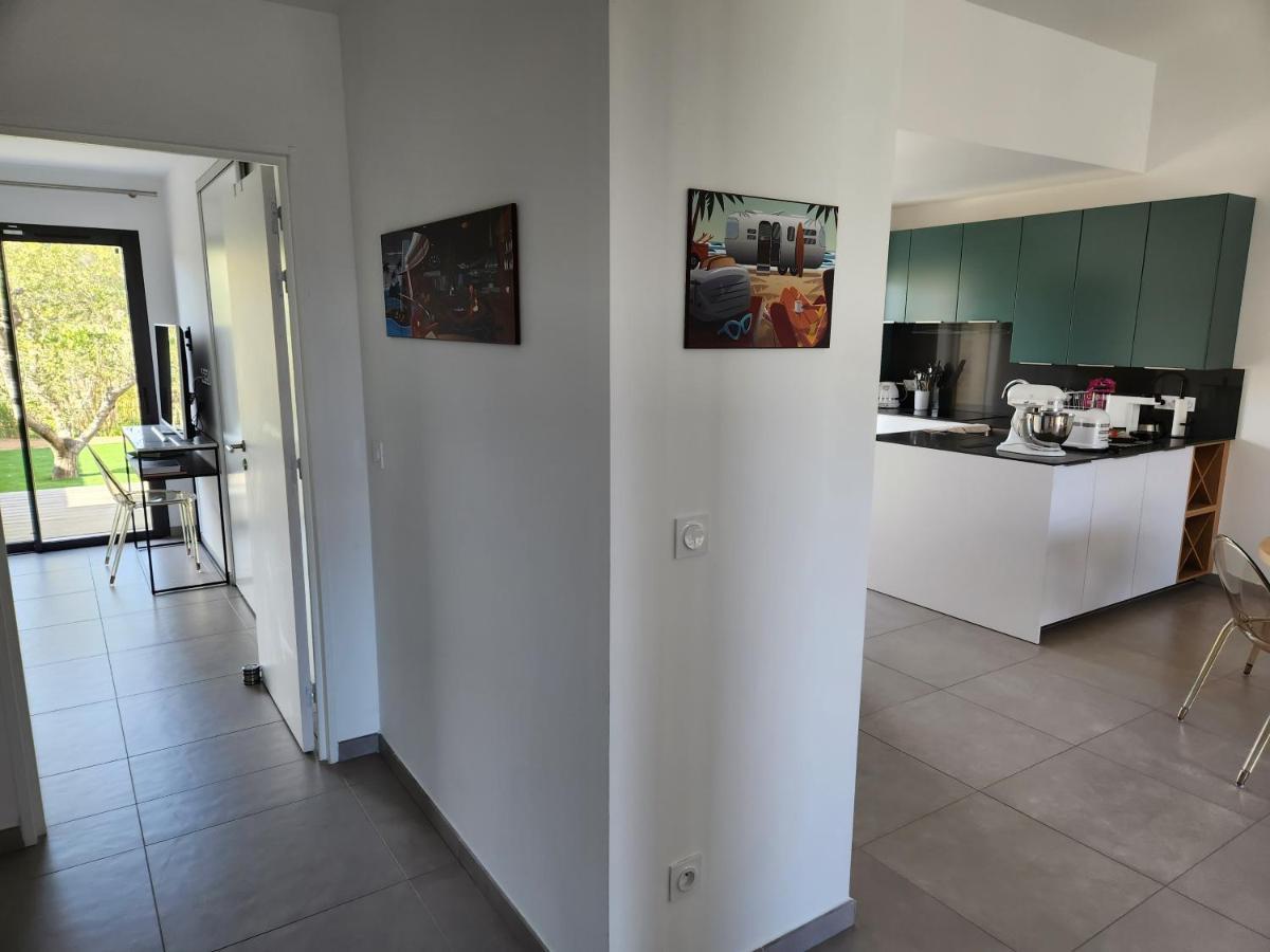 Villa Home Holiday A Cala Rossa 里奇 外观 照片