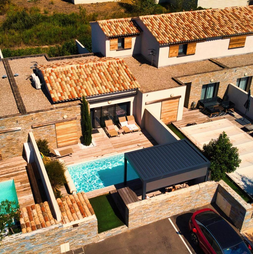 Villa Home Holiday A Cala Rossa 里奇 外观 照片