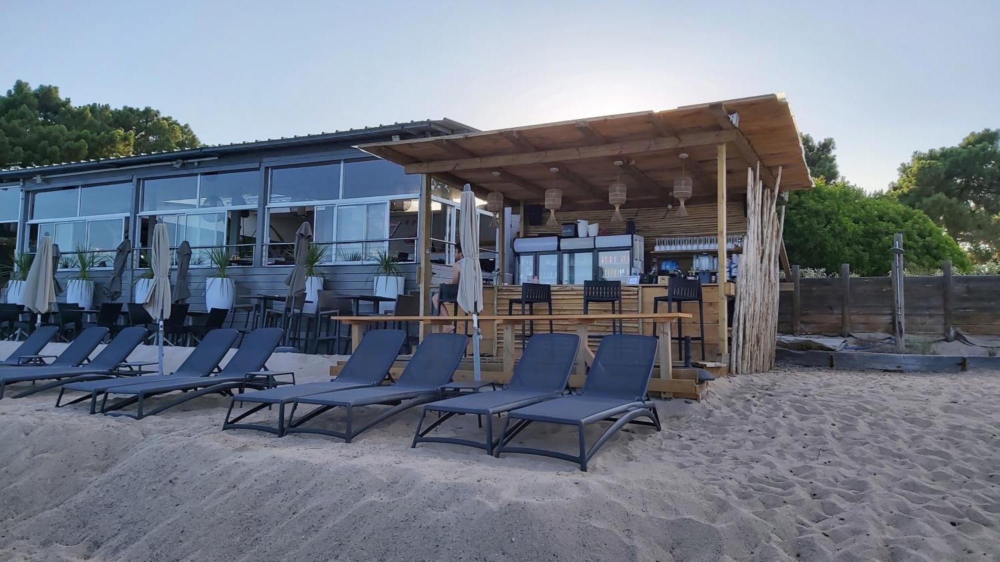 Villa Home Holiday A Cala Rossa 里奇 外观 照片